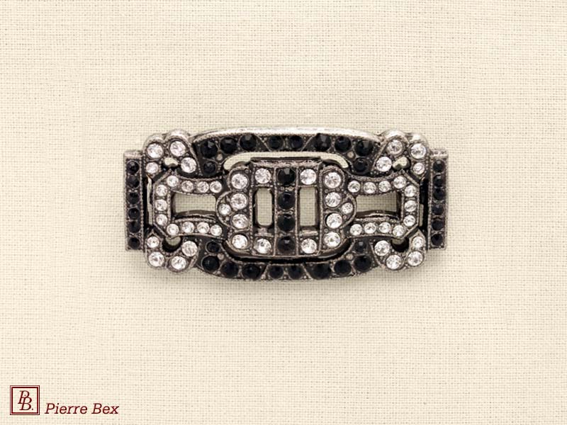 Pierre-Bex Art-Deco brooch with rhinestones 45526-06